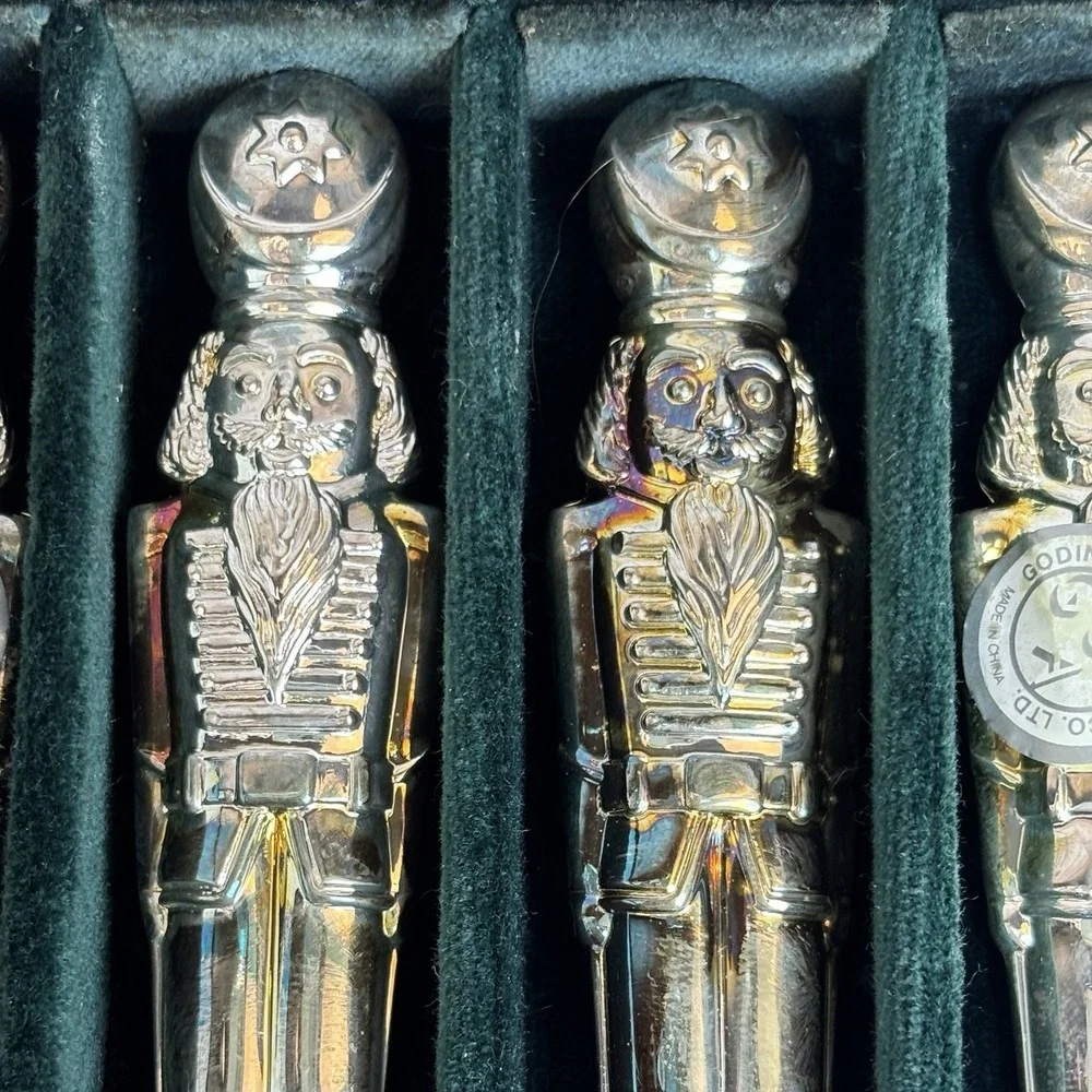 Silver Treasures By Godinger Nutcracker Cheese Spreaders Vintage In Velvet Box